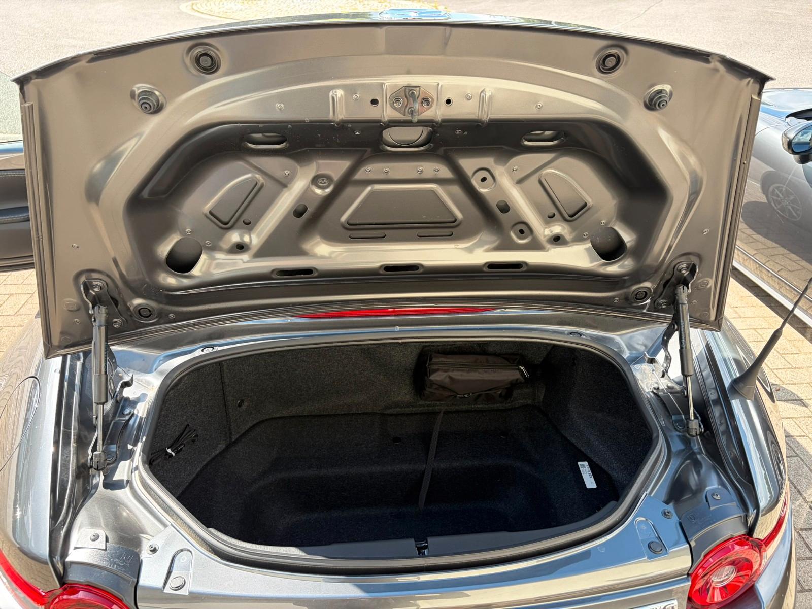 Mazda MX-5 1.5 SKYACTIV-G 132 Exclusive-Line 343 km