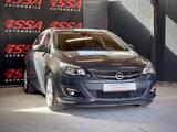 Opel Astra J Exklusiv #Navi #Lenkradhzg #LED #Kamera - Opel Astra: Exklusiv