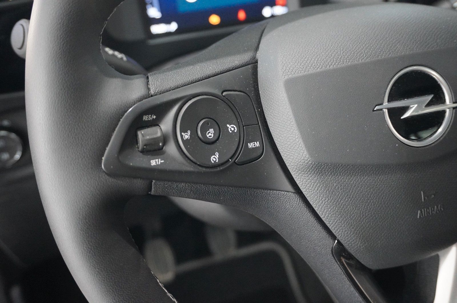 Fahrzeugabbildung Opel Corsa F 1.2 FACELIFT NAVI/LED/KAMERA/VIRTU./DAB+