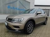 Volkswagen Tiguan 2.0 TDI DSG Comfortline 4Motion Navi/4x4 - Volkswagen Tiguan Comfortline mit Diesel-Antrieb