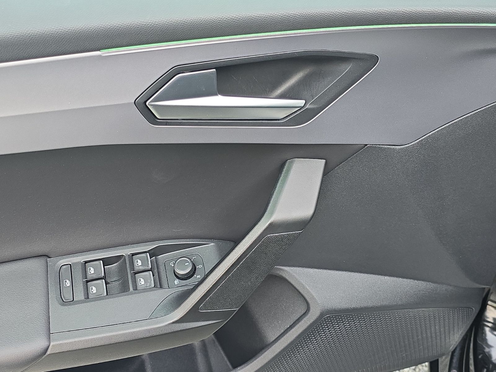 Fahrzeugabbildung SEAT Leon FR+Fahrassistenz+Voll-LED+Digital Cockpit
