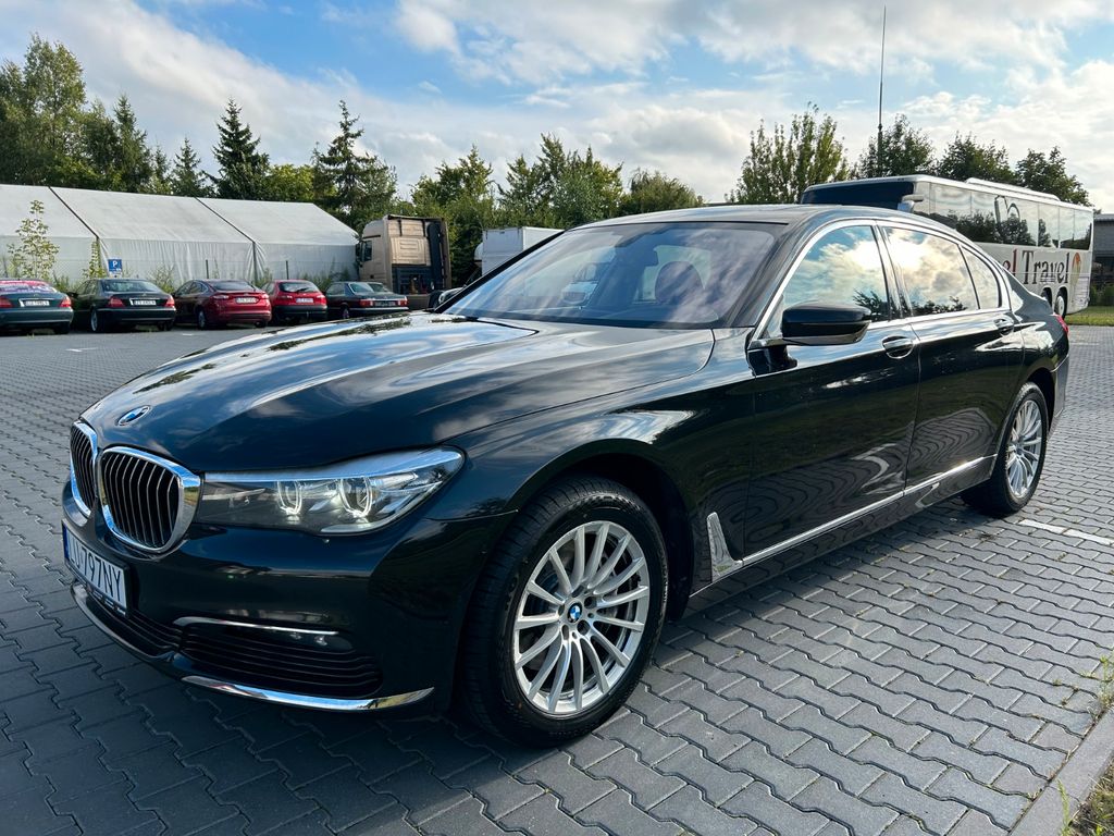 BMW 730