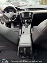 Volkswagen Passat Variant - 8