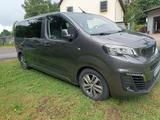 Peugeot Traveller  ROLLSTUHLRAMPE &SCHWENKSITZ - Behindertengerechte Peugeot Traveller