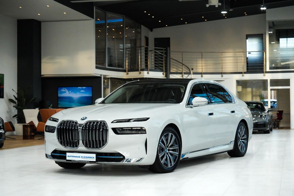 Image of BMW i7