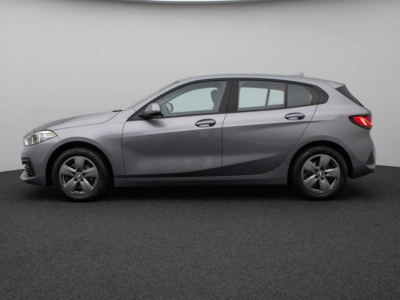 Fahrzeugabbildung BMW 118i DAB CockPitPro PDC LED Geschwindigkeitsreg