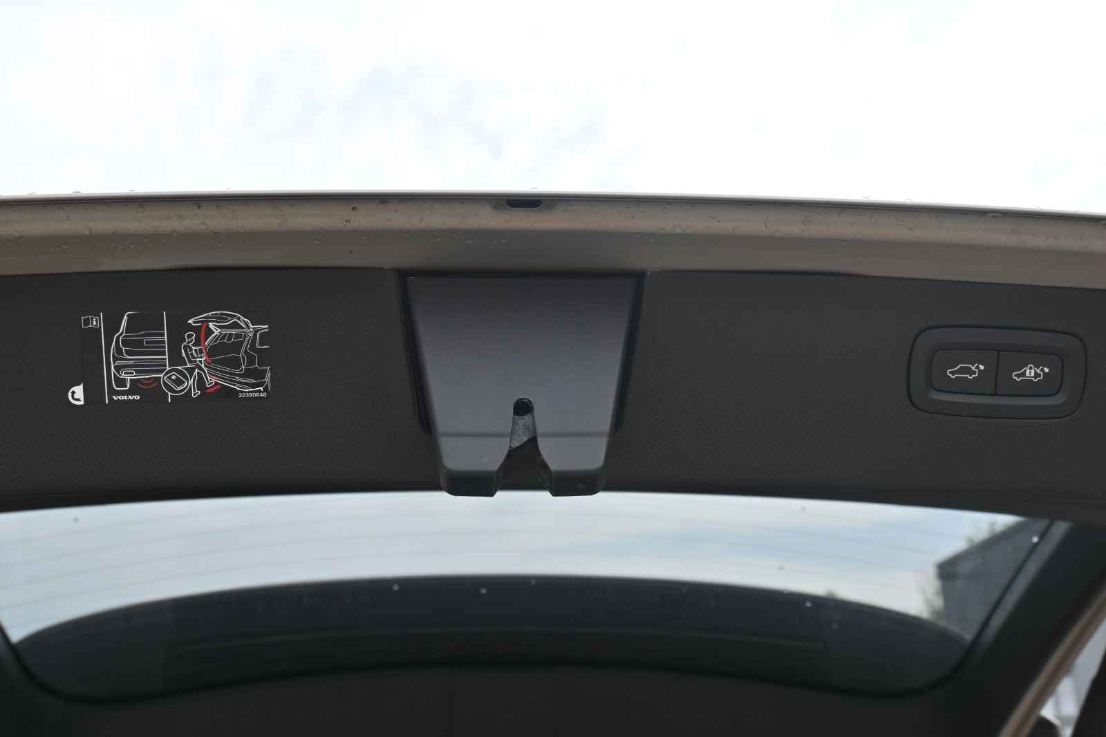 Fahrzeugabbildung Volvo XC90 T8 AWD Ultra Dark Recharge Plug-In Hybrid