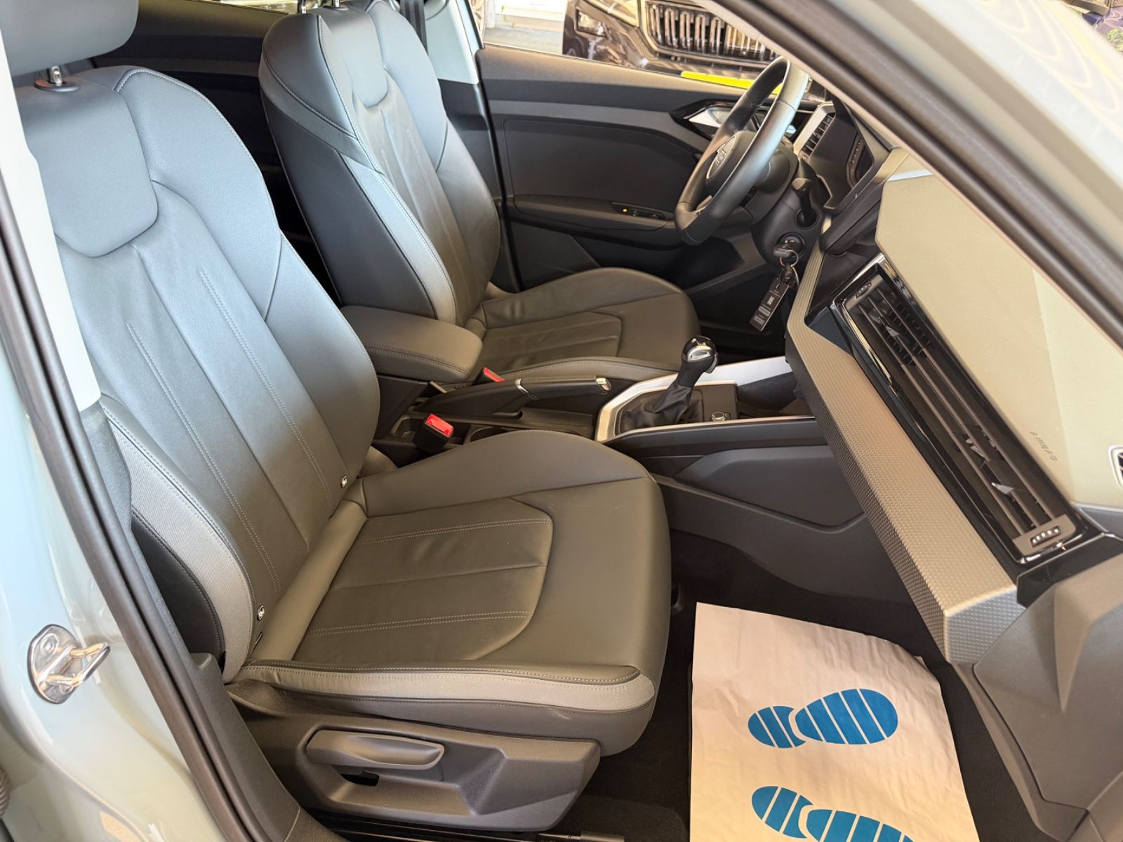 Fahrzeugabbildung Audi A1 Sportback 30* S line Sport * VOLL-LEDER *