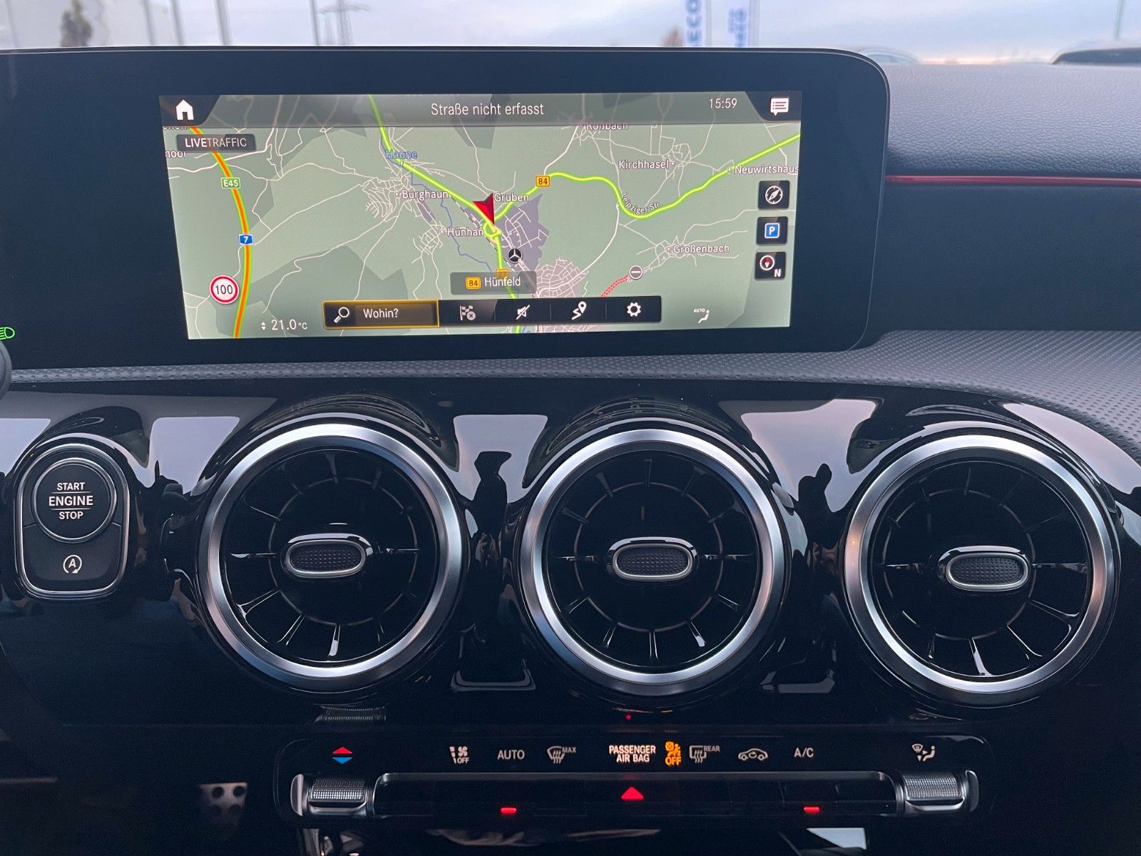 Fahrzeugabbildung Mercedes-Benz A 180 AMG+LED+IHC+RFK+TotWinkel+SFIntegration