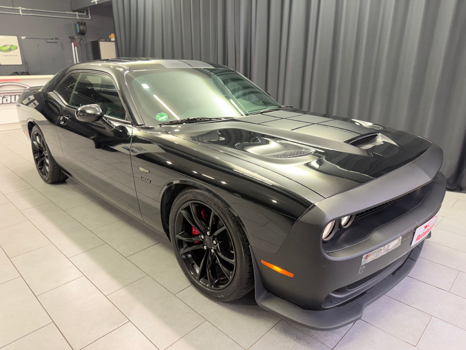 Fahrzeugabbildung Dodge Challenger 5.7 RT|LEDER|NAVI|SCHIEBEDACH|