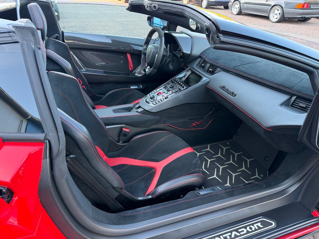 Lamborghini Aventador