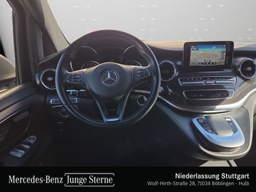 Mercedes V 220 - 12