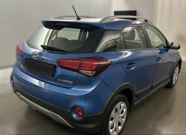 Hyundai i20 Active Select mit erst 24.000 km !