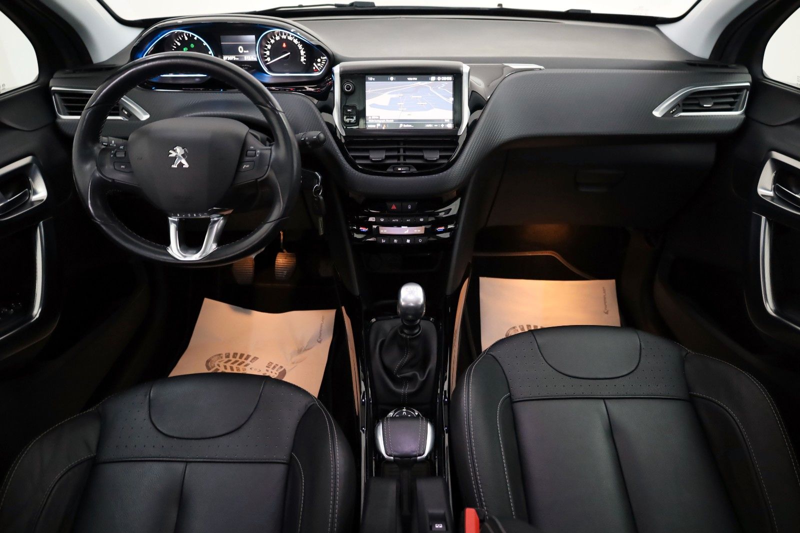 Fahrzeugabbildung Peugeot 2008 Allure Leder,Navi,Panorama,Kamera,SH,PDC