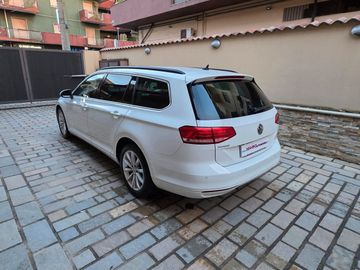 Volkswagen Passat Variant - 7