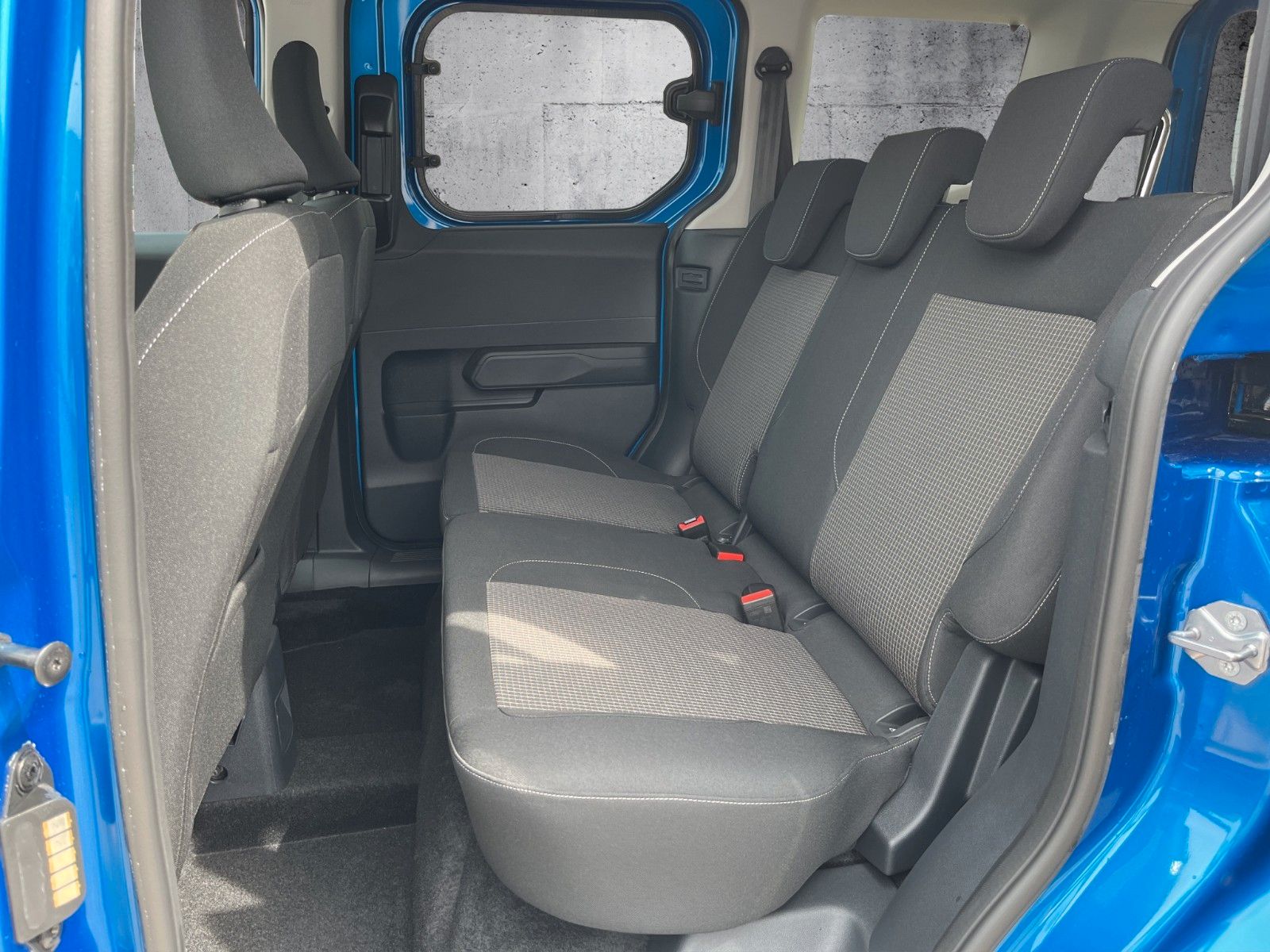 Fahrzeugabbildung Ford Tourneo Courier Trend