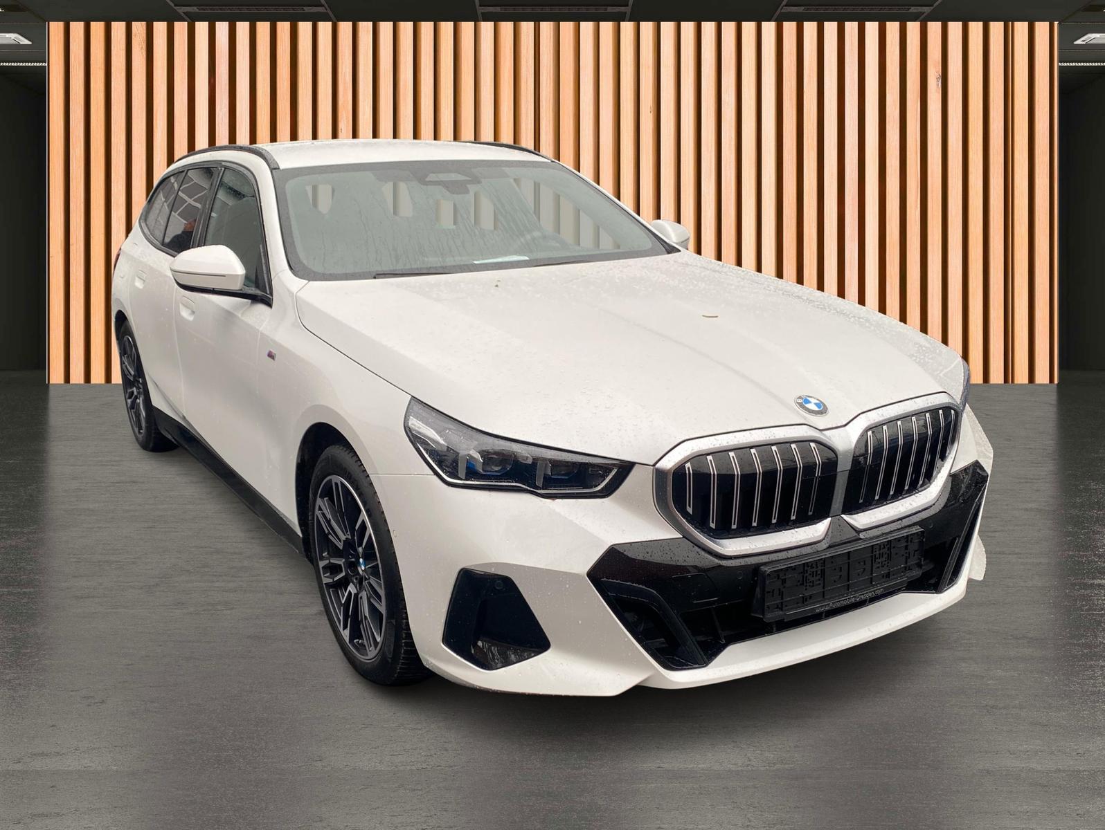 BMW 520 iA M Sport*Standheizung*Anhängerkupplung
