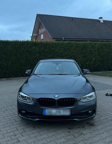 BMW 320i -