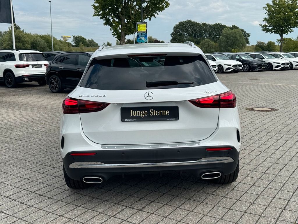 Mercedes-Benz GLA 220 d 4M AMG Premium Distro Burmester Leder
