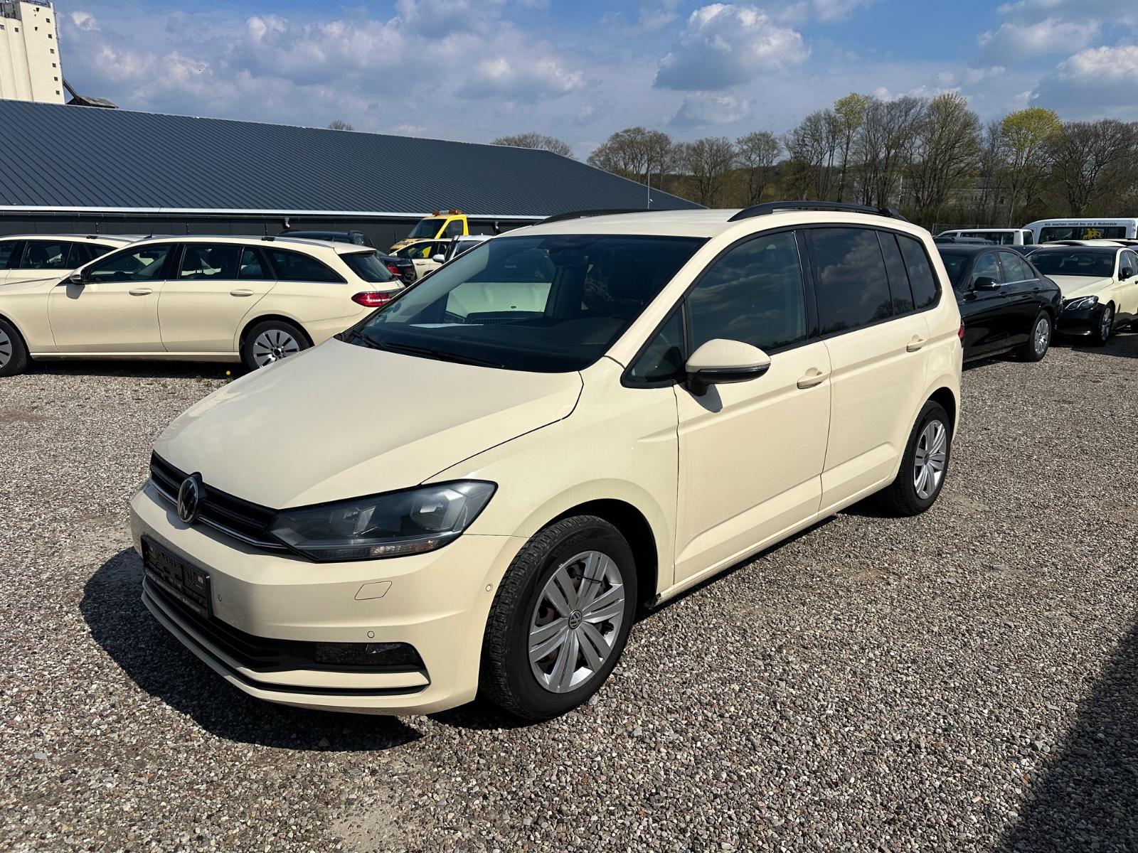 Volkswagen Touran 2.0 TDI DSG Comfortline, LED, 7 Sitzer
