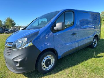 Opel Vivaro - 1