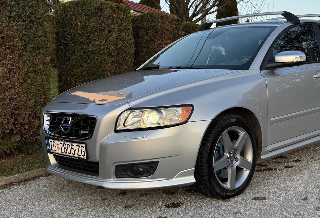 Volvo V50
