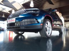 SKODA Karoq 1.6 TDI Style /Autom./Navi./LED/AHK/1.Hand