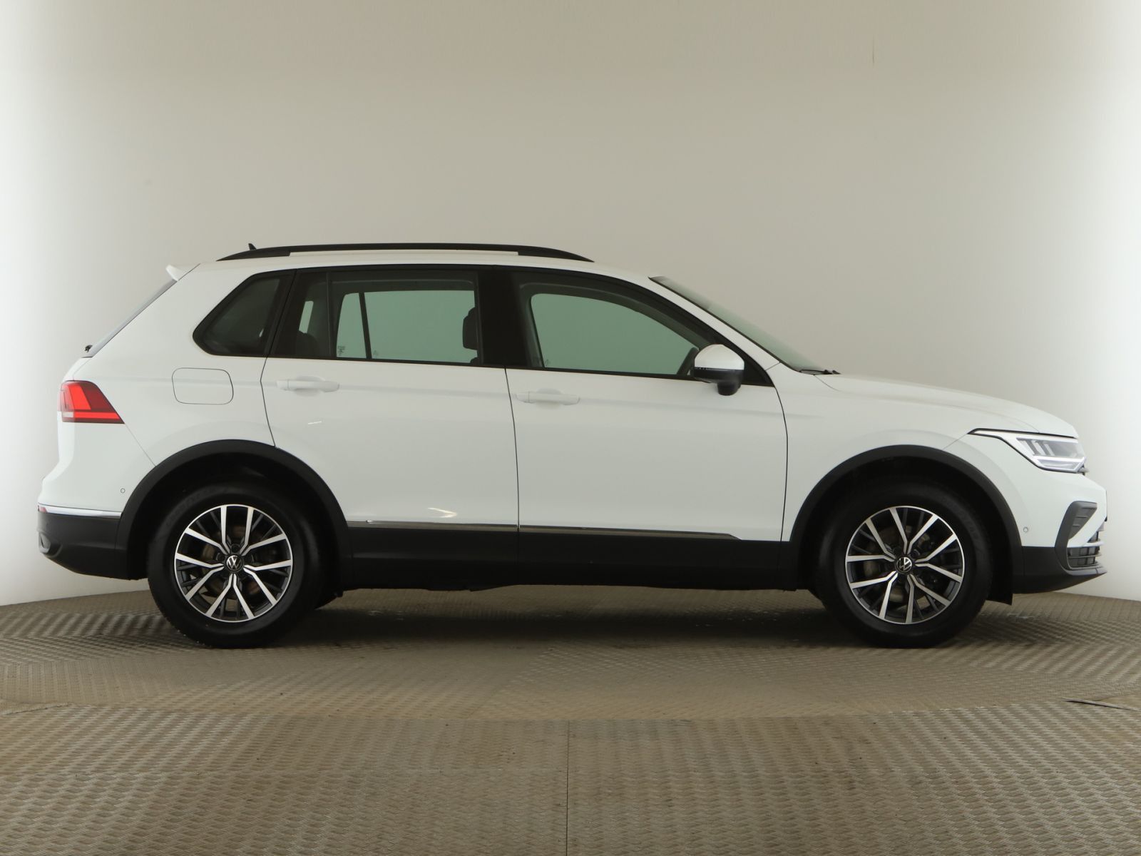 Volkswagen Tiguan - Bild 9