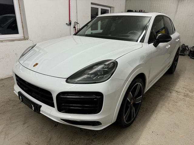 Porsche Cayenne GTS