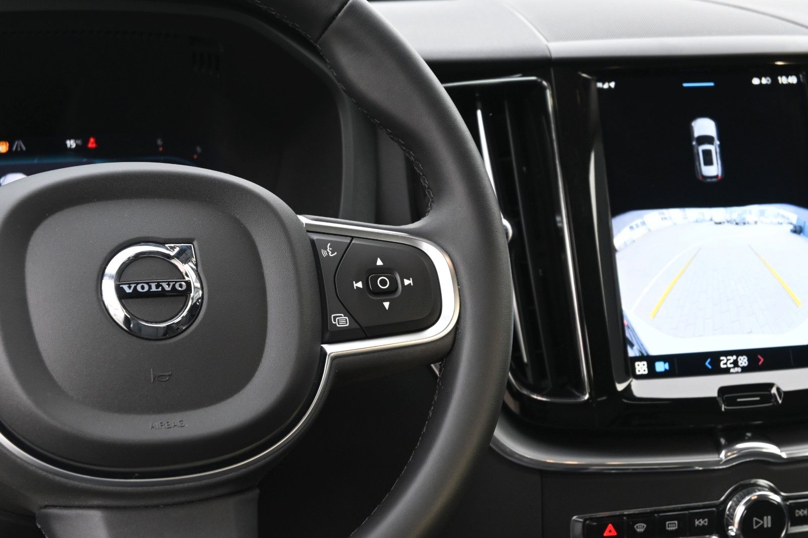 Fahrzeugabbildung Volvo XC60 B4 D FWD Core*RFK*el.Heckkl*GoogleMaps*AHK