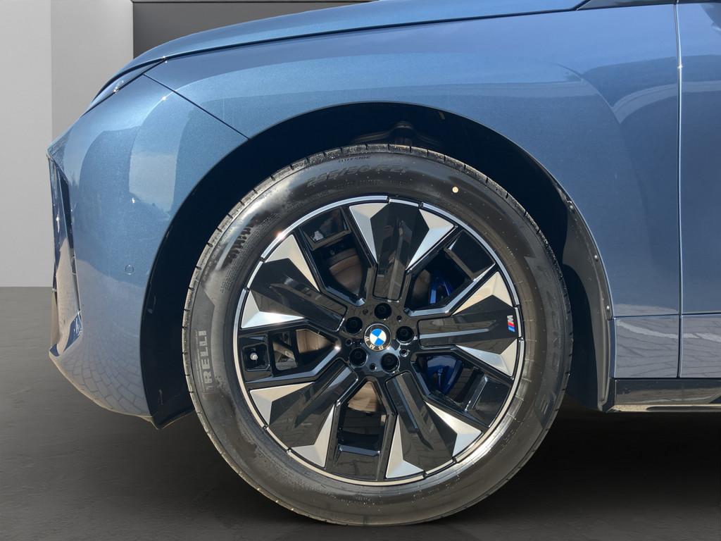 BMW iX xDrive45 M-SPORT LED NAVI 360° PDC 21" AHK