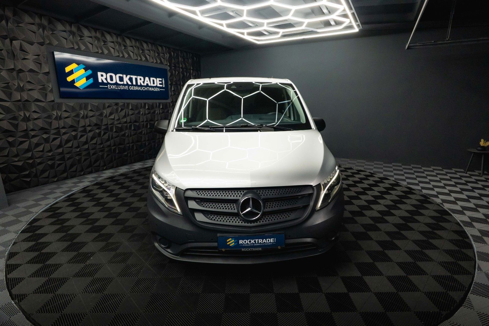 Fahrzeugabbildung Mercedes-Benz Vito Mixto 119 CDI 4MATIC kompakt *LED*Kamera*