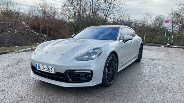 Porsche Panamera GTS Sport Turismo GTS mit AHK, top Zust