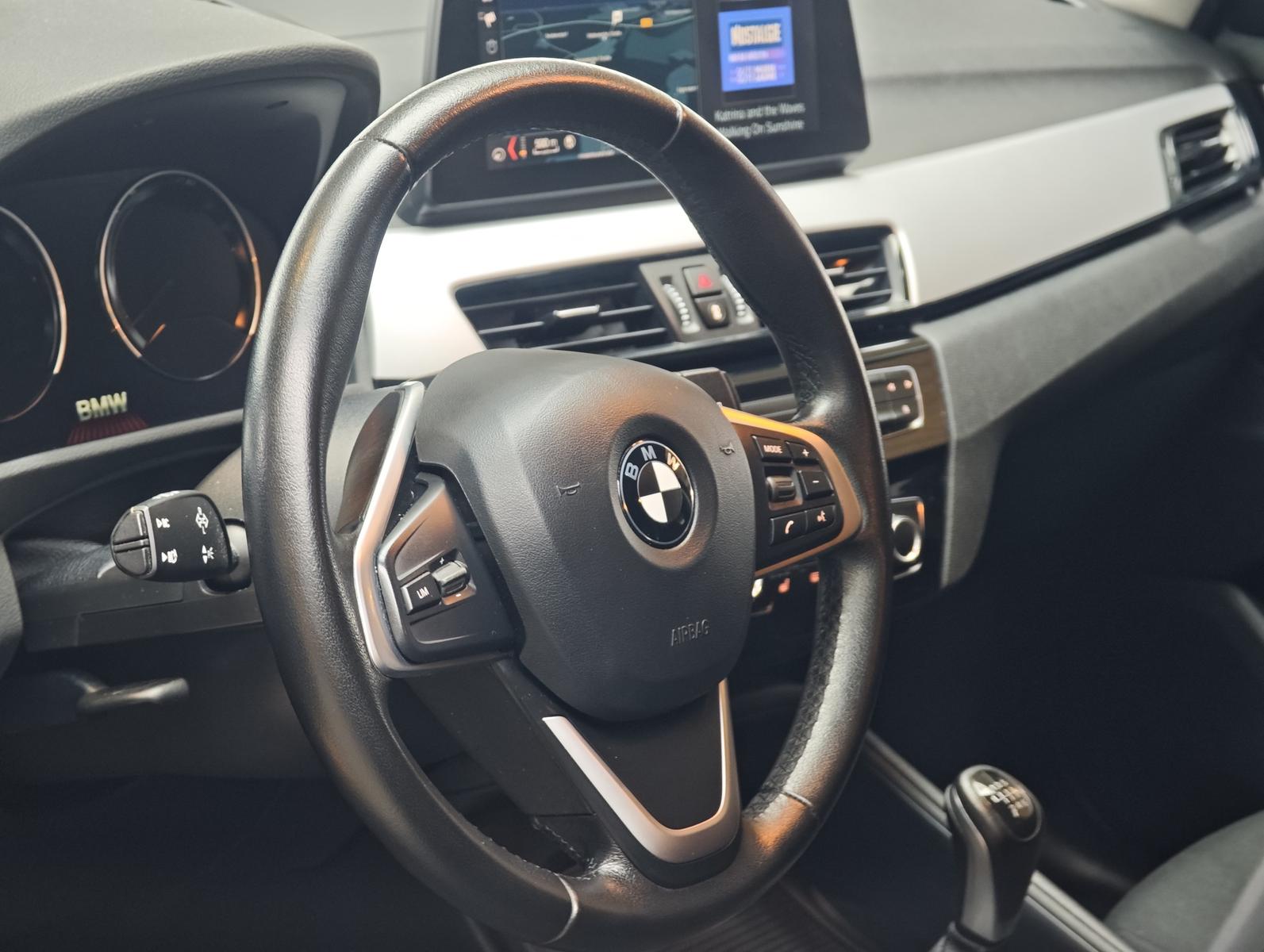 BMW X1 sDrive 18i Navi RFK LED SHZ VOLLFOLIERUNG, миниатюра 12