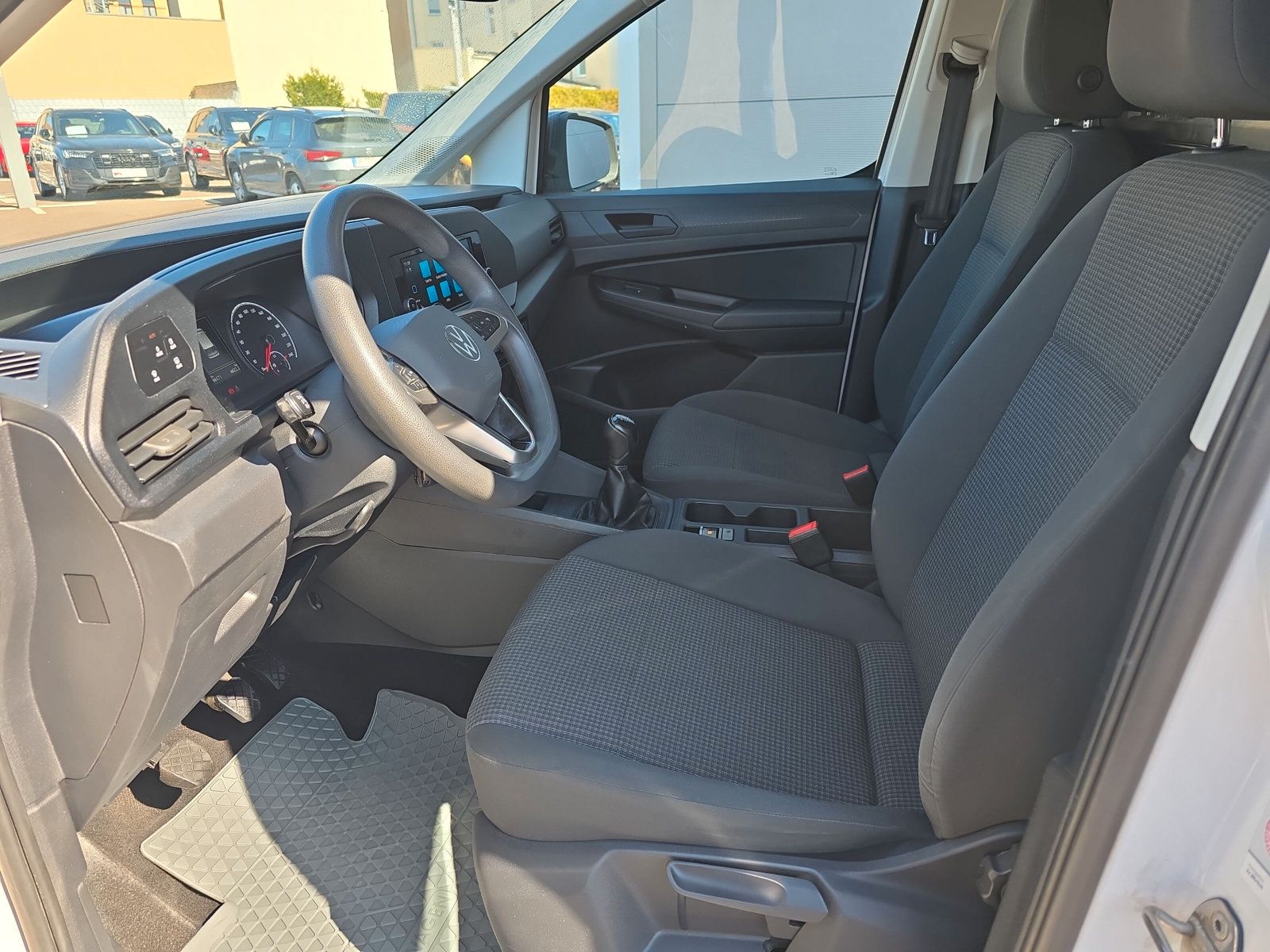 Fahrzeugabbildung Volkswagen Caddy Cargo 2.0 TDI KLIMA SHZ DAB PDC