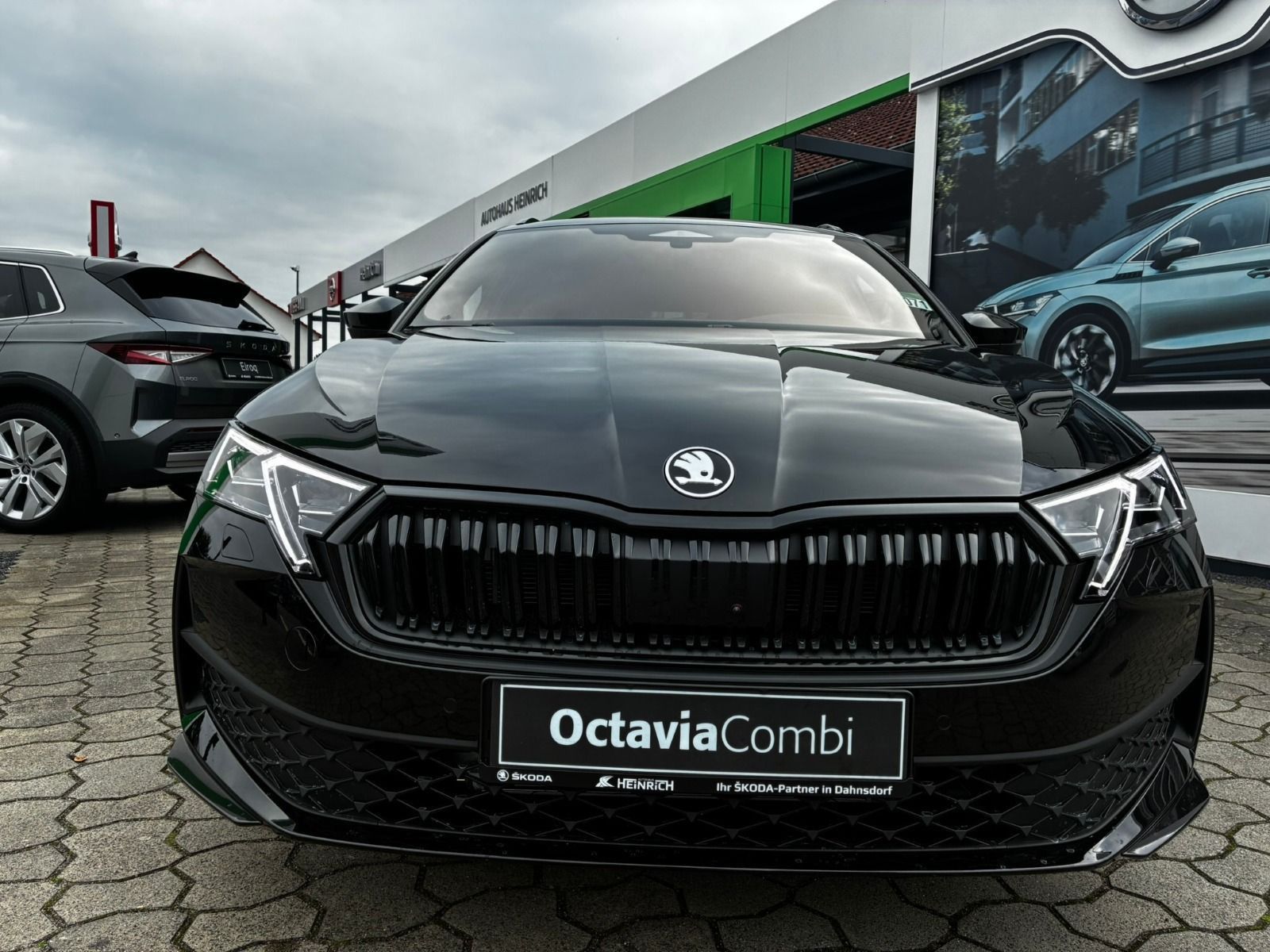 Fahrzeugabbildung SKODA Octavia Combi  1.5 TSI Sportline DSG*AHK*360°Cam