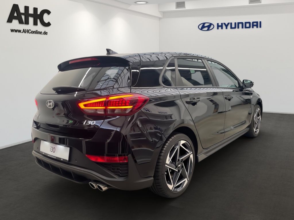 Fahrzeugabbildung Hyundai i30 FL 5-Türer (MY25) 1.5 T-GDI (140 PS) 48V 6-M