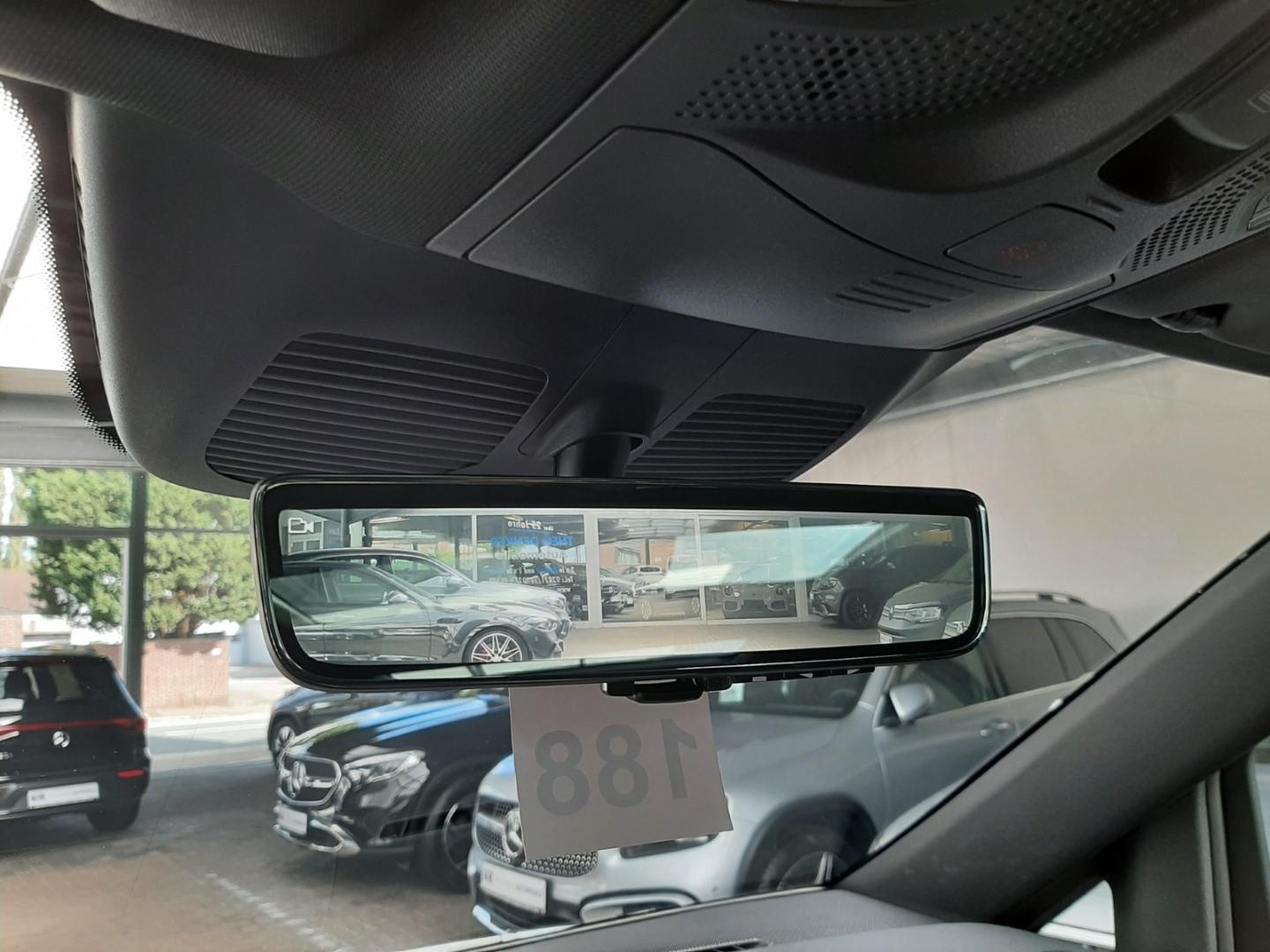 Mercedes-Benz V 250 d Lang AMG + Night Airmatic Leder Pano