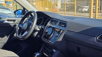 Volkswagen Tiguan - 11