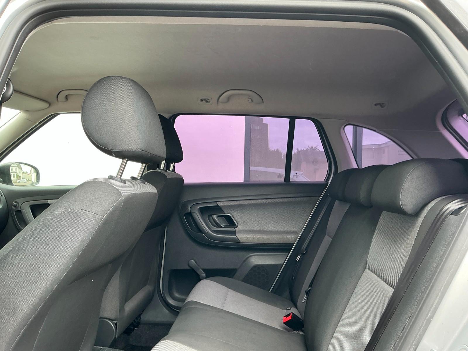 Skoda Fabia 2012 — photo 10