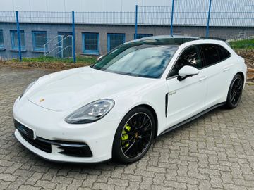 Porsche Panamera - 1