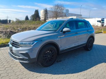 Volkswagen Tiguan - 2