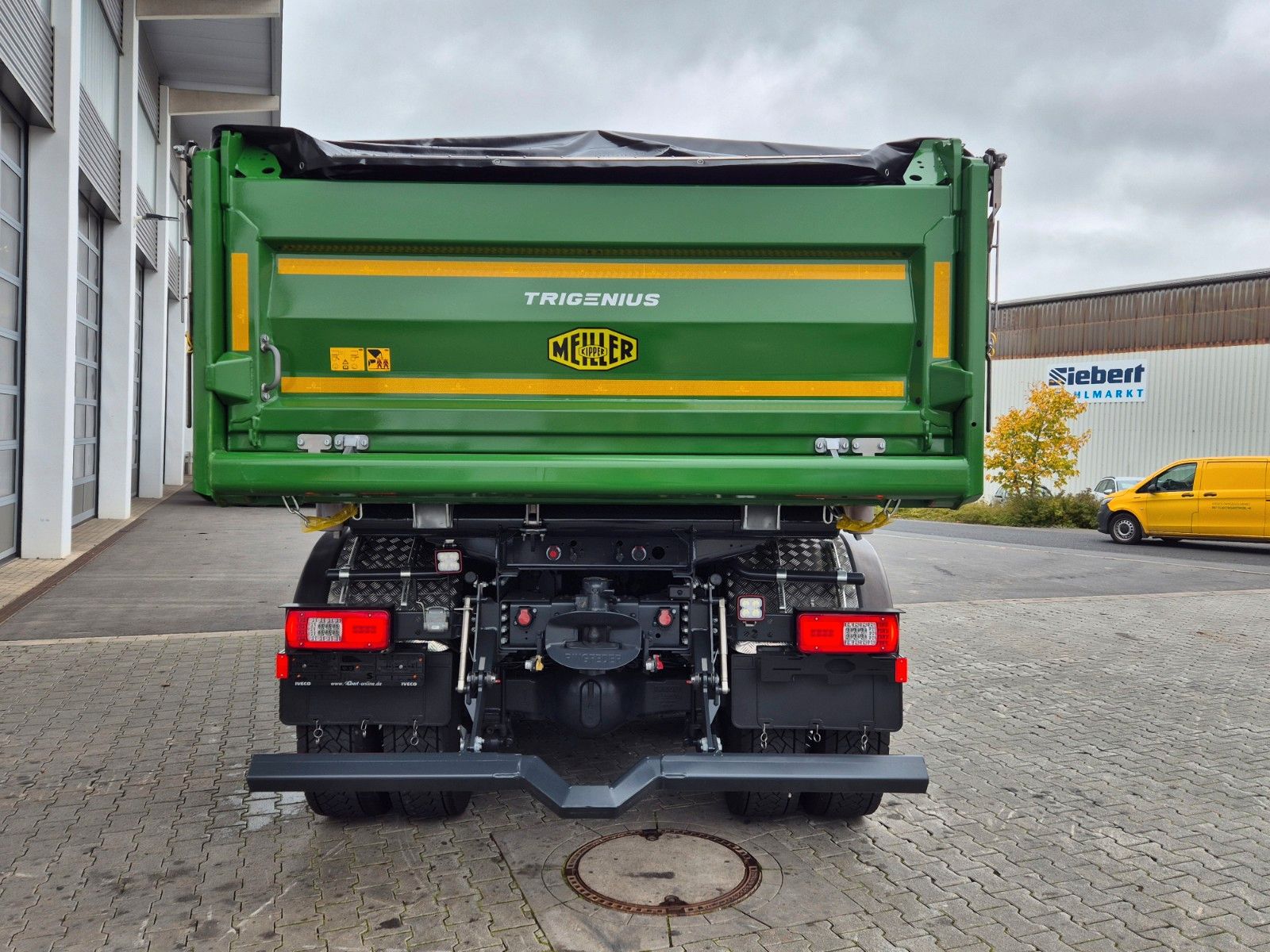 Fahrzeugabbildung Iveco AT300X54Z HR OFF Bordmatik AHK Intarder