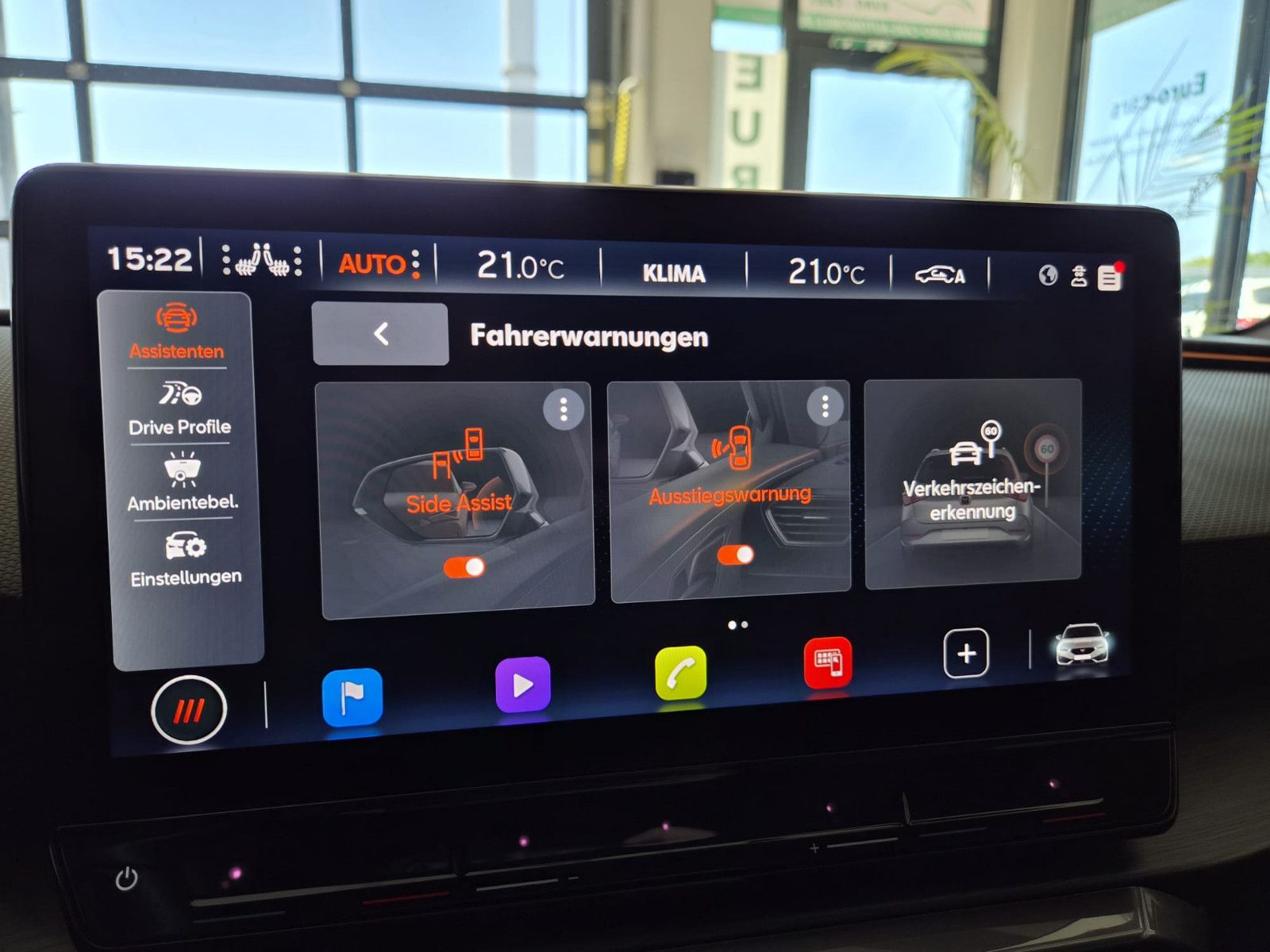 Fahrzeugabbildung CUPRA Leon Sportstourer / NAVI / KAMERA / T-LEDER