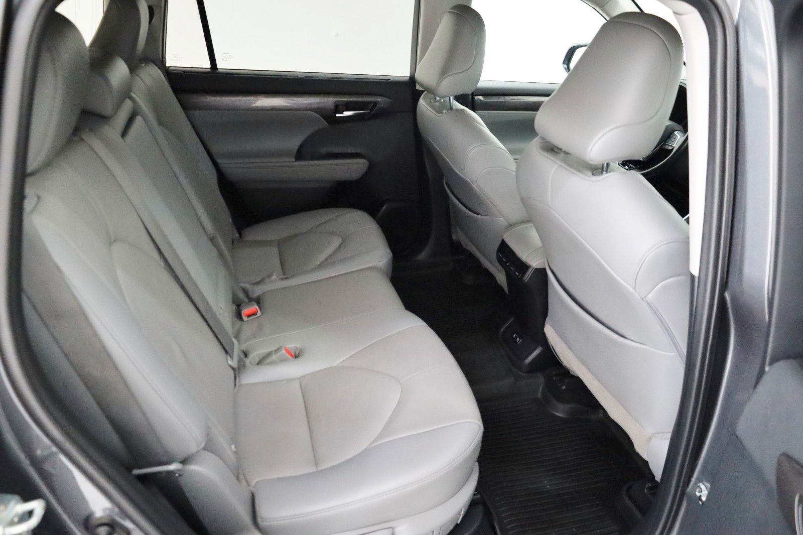 Fahrzeugabbildung Toyota Highlander Hybrid Executive,Sitzlüft,7Sitz,Kamer