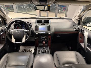Toyota Land Cruiser - 10