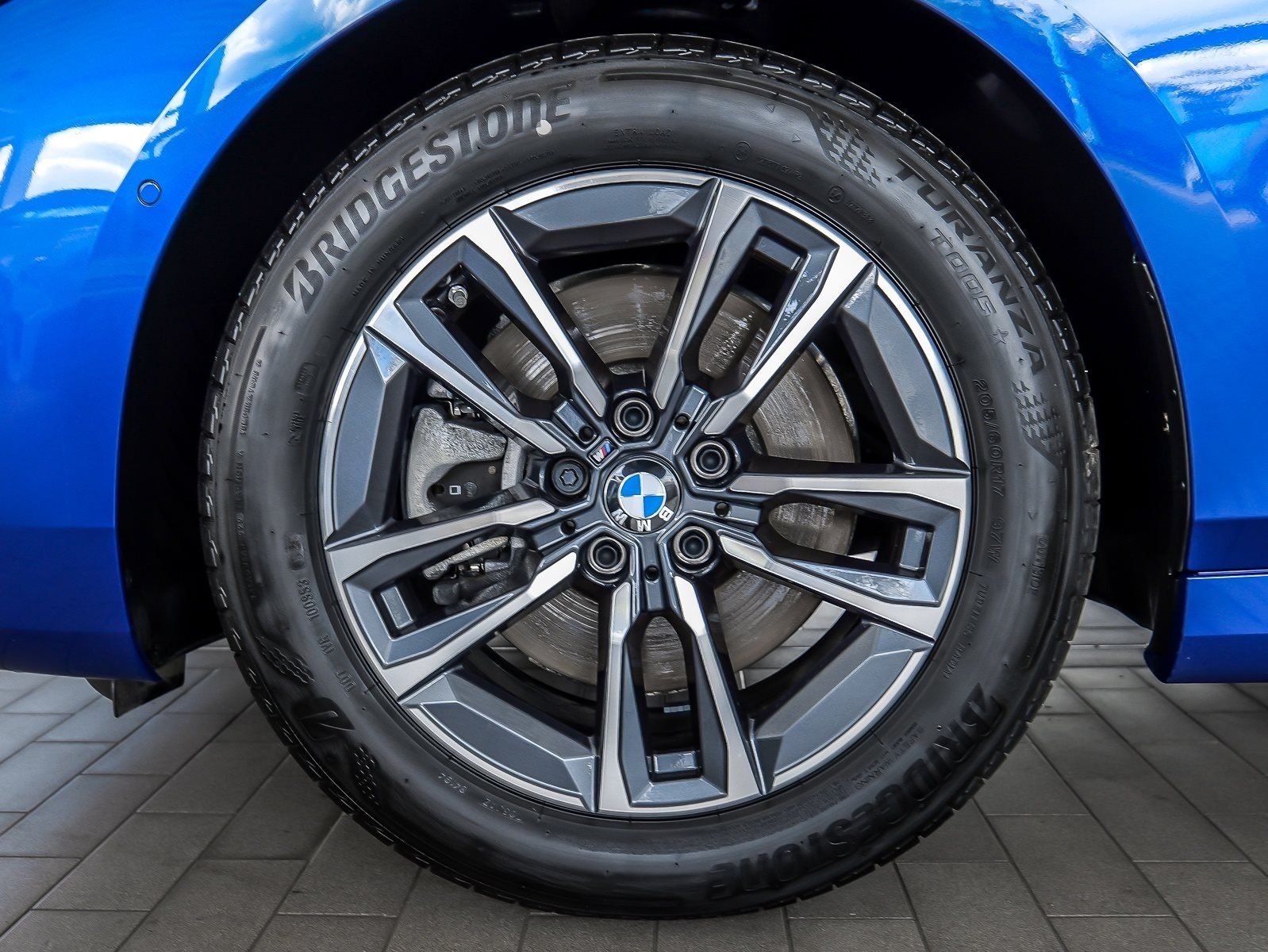 BMW 223 Active Tourer - Bild 4
