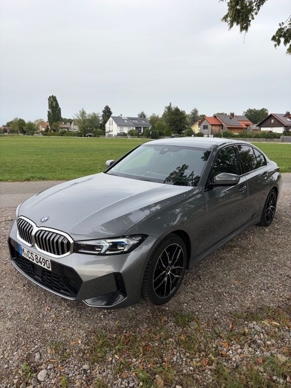 Image of BMW 320