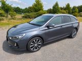 Hyundai i30 1.4 T-GDI Premium DCT Premium Automatik - Hyundai i30 mit Benzin-Antrieb: Kombi, 1.4
