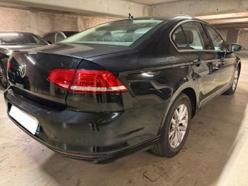 Volkswagen Passat - 3